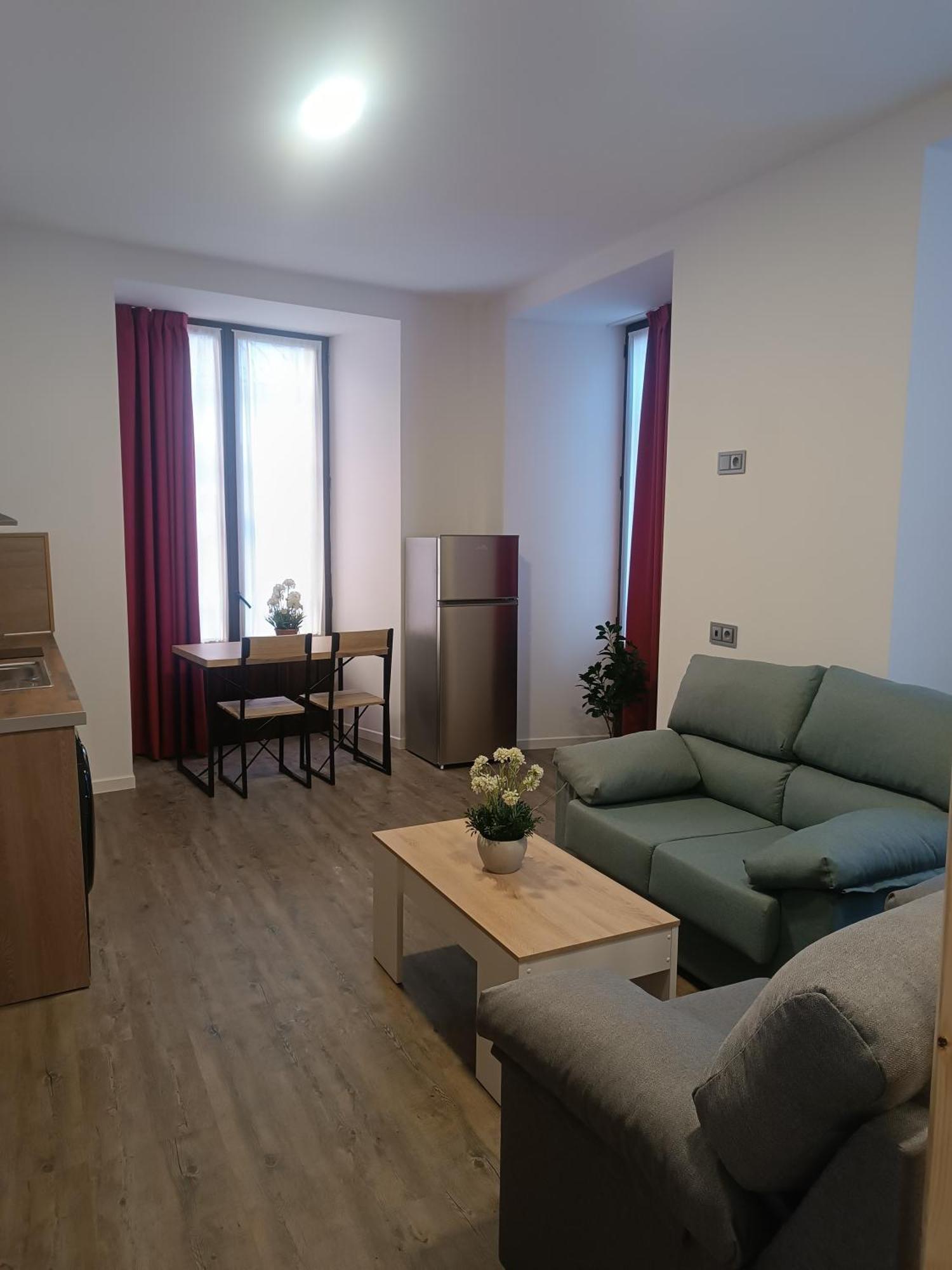 Apartamento Apartamentosturisticos Puerta Del Alcazar 0-1